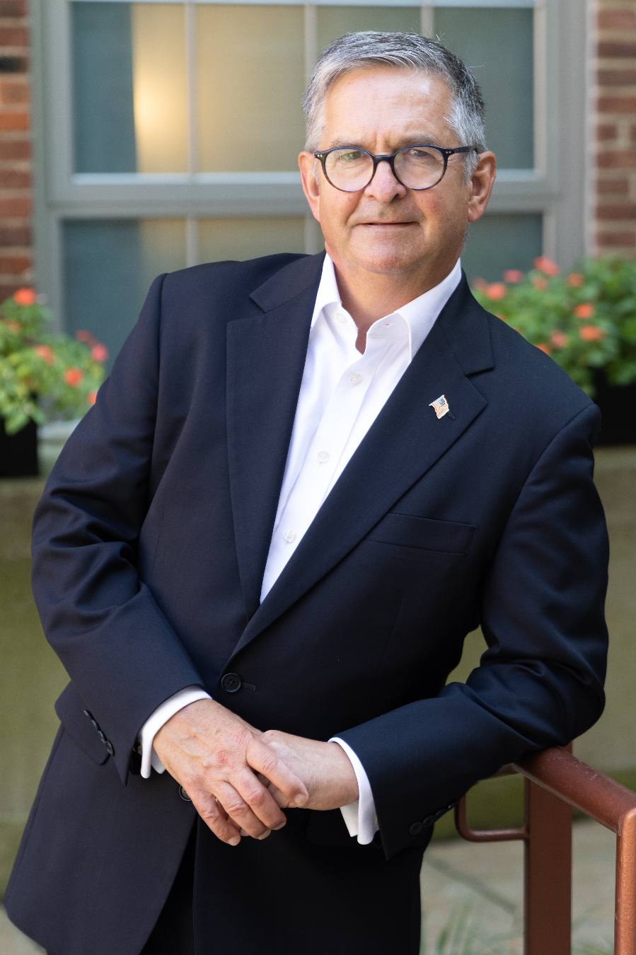 Main Image Supporting the Content of mark-van-sumeren